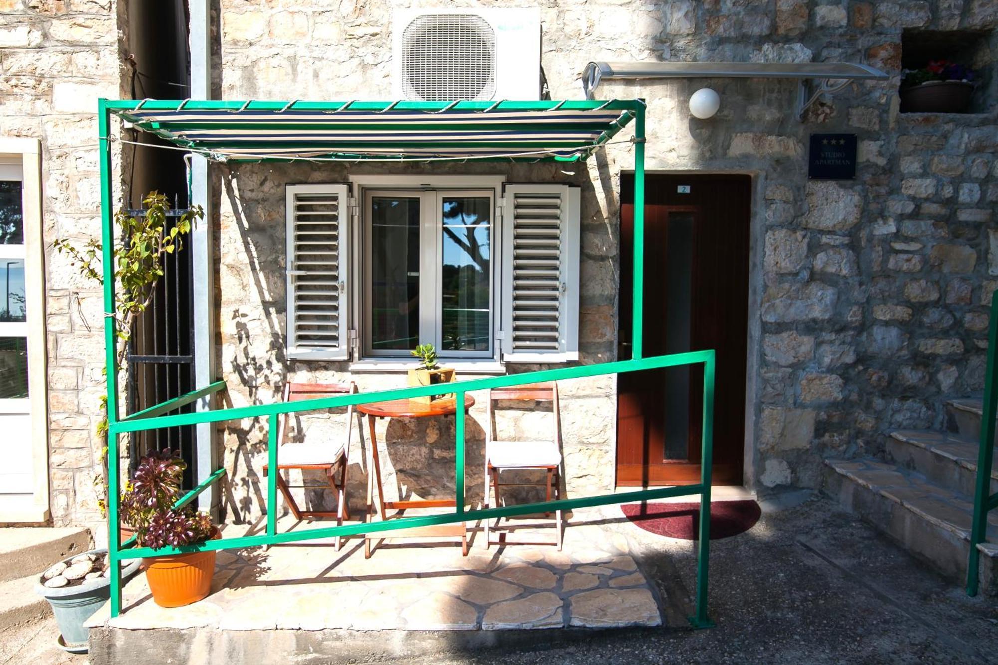 Old Town Accommodation Bol Buitenkant foto